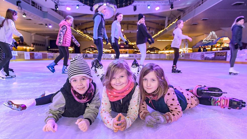 Die „Eiszeit“ in der Emder Nordseehalle war bei den ersten vier Ausgaben zwischen 2017 und 2020 stets ein Vergnügen für Jung und Alt. Foto: J. Doden/Archiv