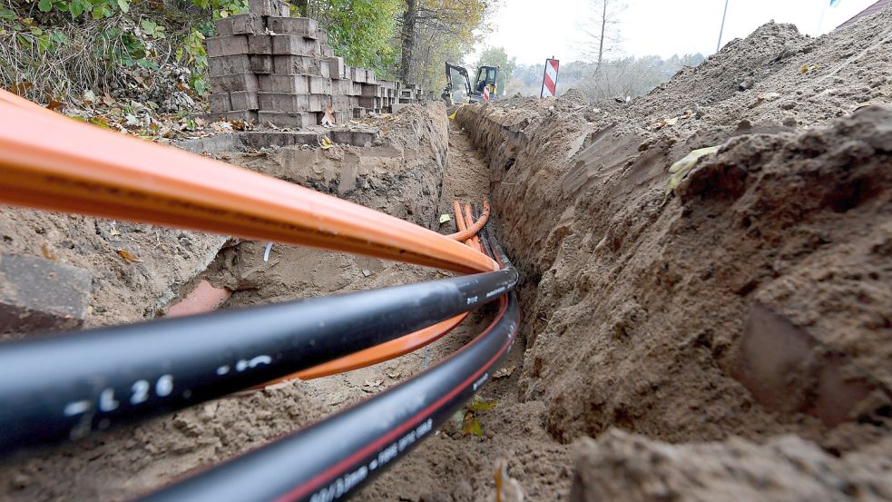 Vielerorts werben Firmen um Kunden für den kostenlosen Ausbau schneller Internetverbindungen. In Nortmoor, Brinkum und Holtland ist es das Unternehmen Deutsche Glasfaser. Foto: Archiv/DPA