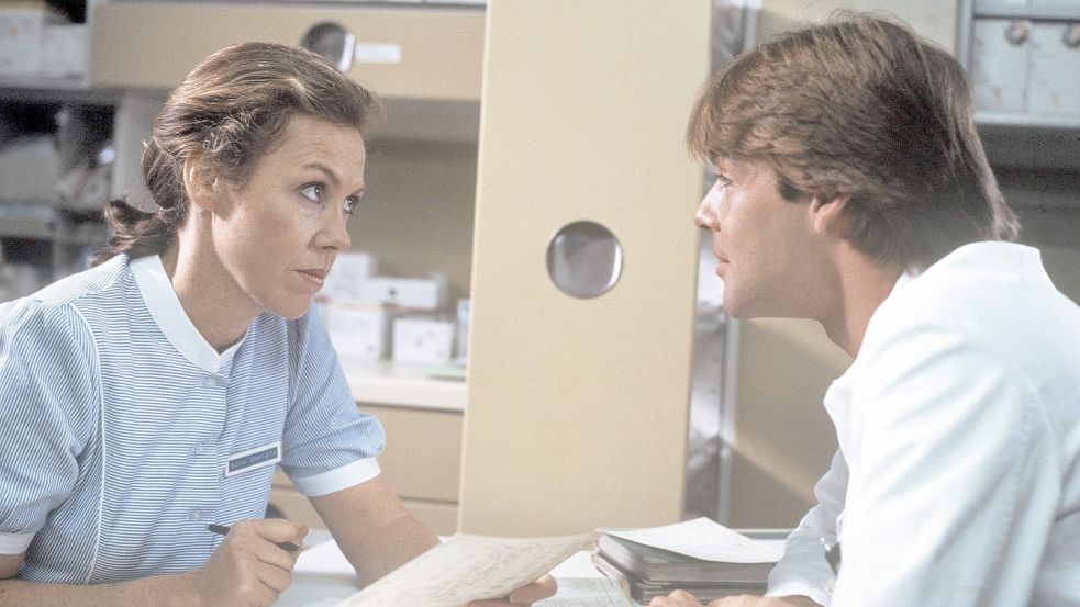 Gibt es nicht nur im Krankenhaus, sondern auch in der Rehaklinik: Konflikte mit dem Oberarzt. Foto: Imago Images/United Archives