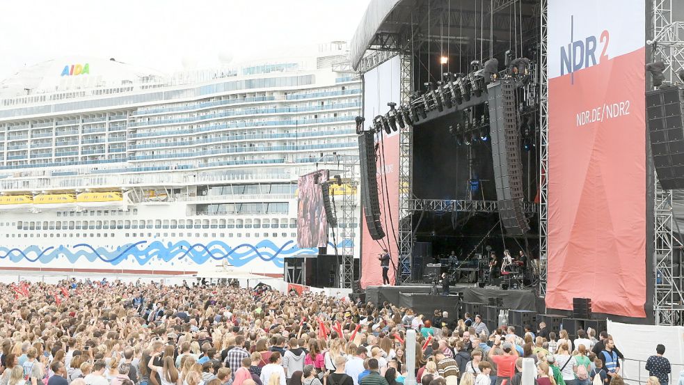 Vor der Kulisse der Meyer-Werft soll wieder gefeiert werden. Archivfoto: Hellmers
