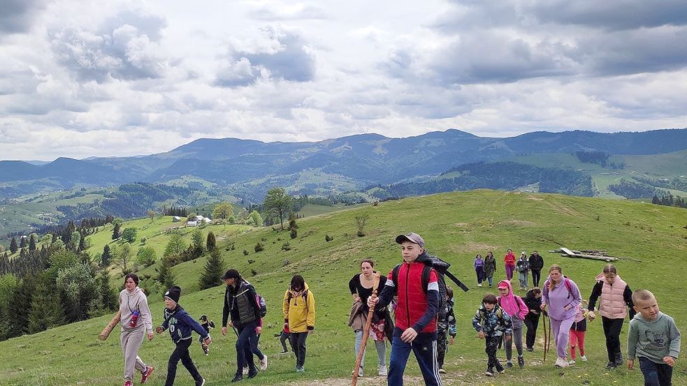 Ausflüge in die Natur sollen Ablenkung und Struktur bieten. Foto: Peer Leader Verchovyna