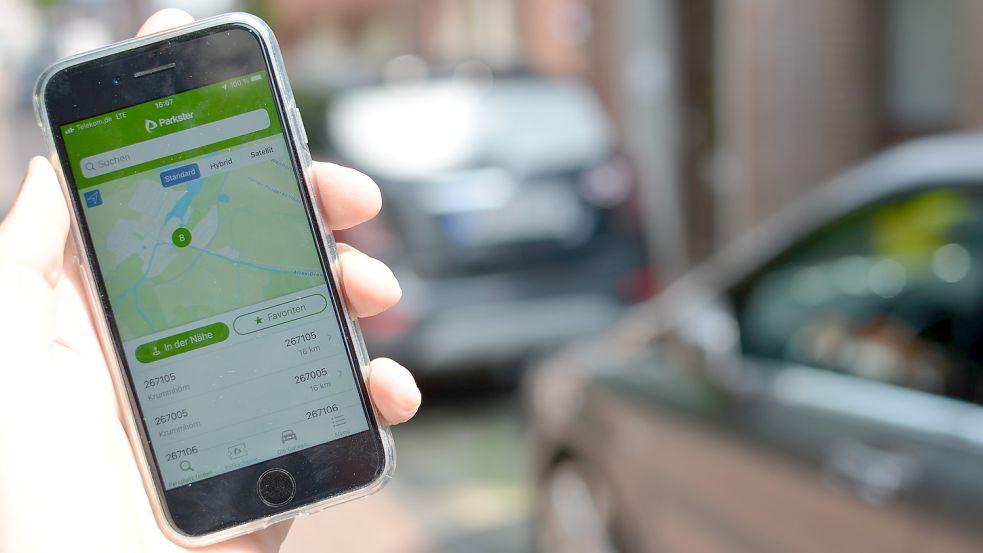 So sieht Parkster aus. Über diese und andere Apps kann man Parkplätze am Smartphone auswählen, eine Parkzeit angeben und bezahlen. Foto: Hillebrand