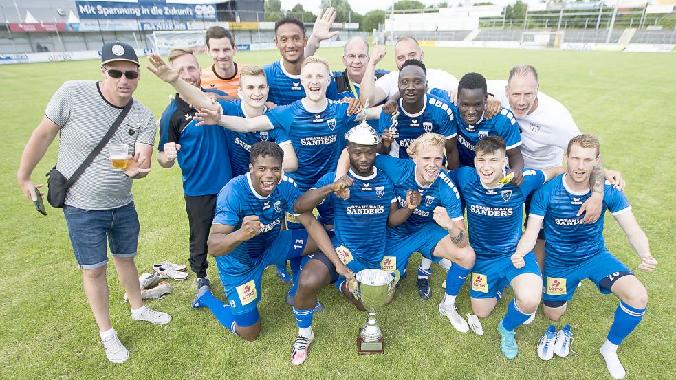 Kickers Emden bejubelte am Ende einen verdienten Sieg bei der Emder Stadtmeisterschaft. Foto: Doden/Emden