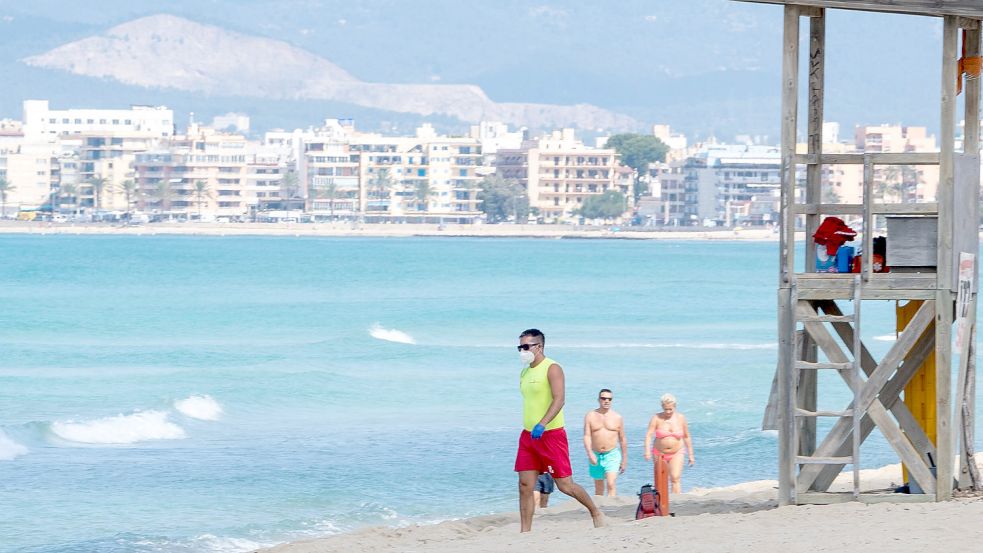 Die Stränden rund um Palma de Mallorca könnten im Juli geschlossen bleiben. Foto: Imago-Images/Chris Emil Janßen