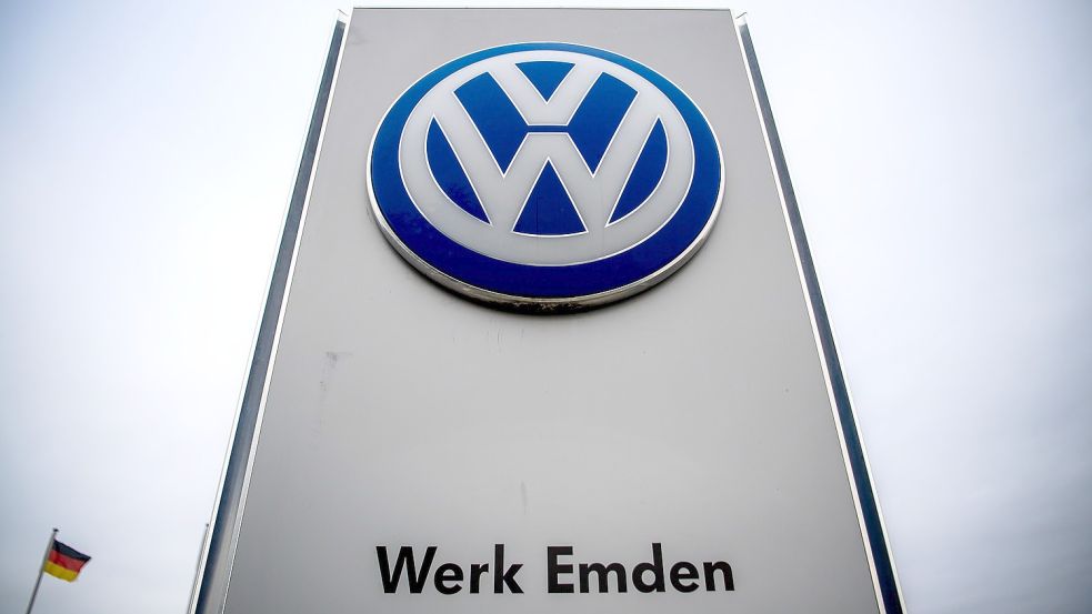 Die Stadt Emden profitiert durch Gewerbesteuern, wenn der Volkswagen-Konzern viel Gewinn macht. Im Herbst soll es rückwirkend für 2007 bis 2010 noch millionenschwere Nachzahlungen geben. Symbolfoto: Sina Schuldt/dpa