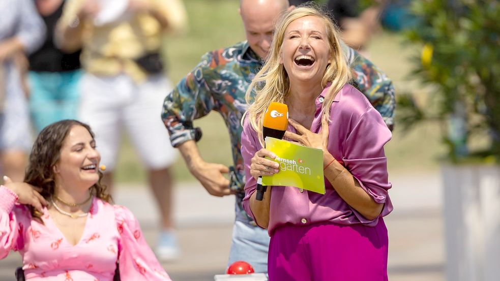 Die stets gutgelaunte Andrea Kiewel: Tanzt sie schon bald zum Song „Layla“ im „Fernsehgarten“? Foto: www.imago-images.de