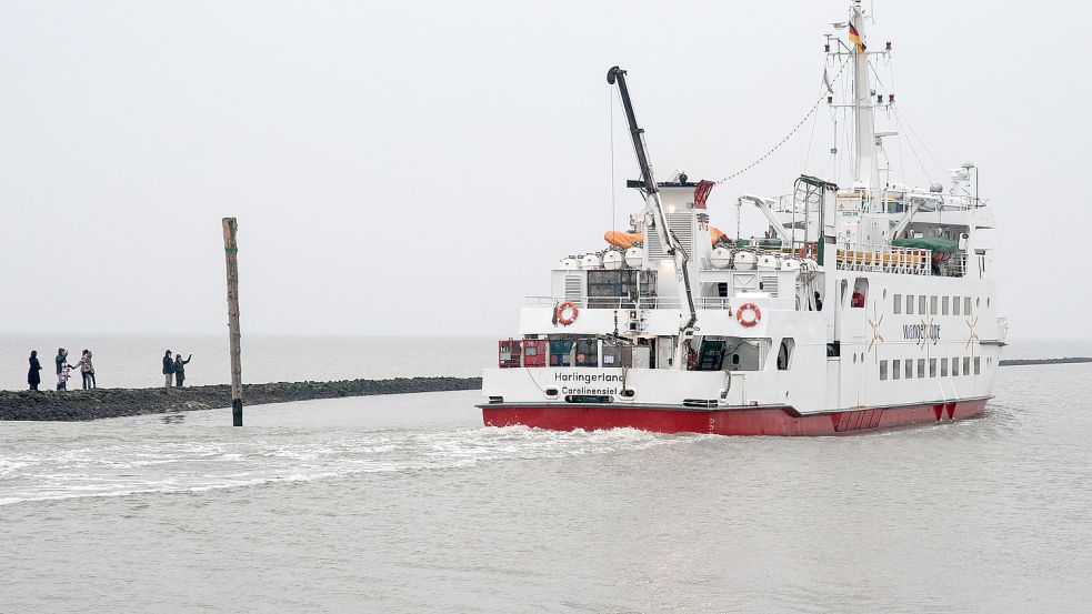 Aktuell sind nur zwei der drei Spiekerooger Schiffe auf See. Verbindungen fallen aus. Foto: dpa/Wagner