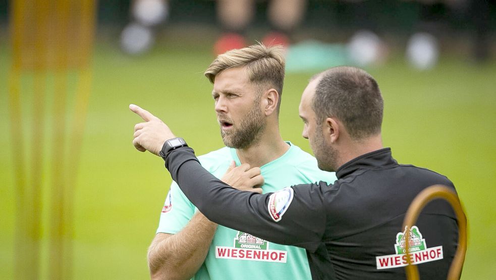 Kommen doch nicht nach Delmenhorst: Niclas Füllkrug (links) und Werder-Trainer Ole Werner. Foto: imago images/Nordphoto