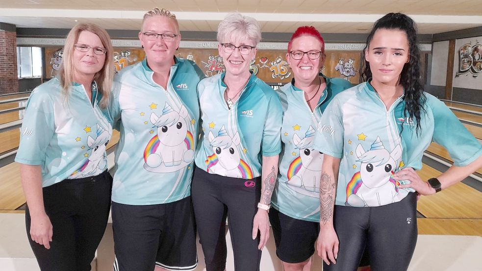 Gespielt wird in Einhornshirts: Das erfolgreiche Team besteht aus (von links) Yvonne Söder, Sarah Breme, Manuela Öing, Nicole Breme und Maraike Weber. Foto: Privat