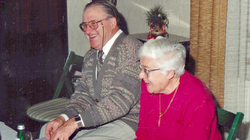 Berni und Esther Wallheimer bei ihrem ersten Besuch in Aurich bei Günther Lübbers und seiner Frau. Foto: Lübbers