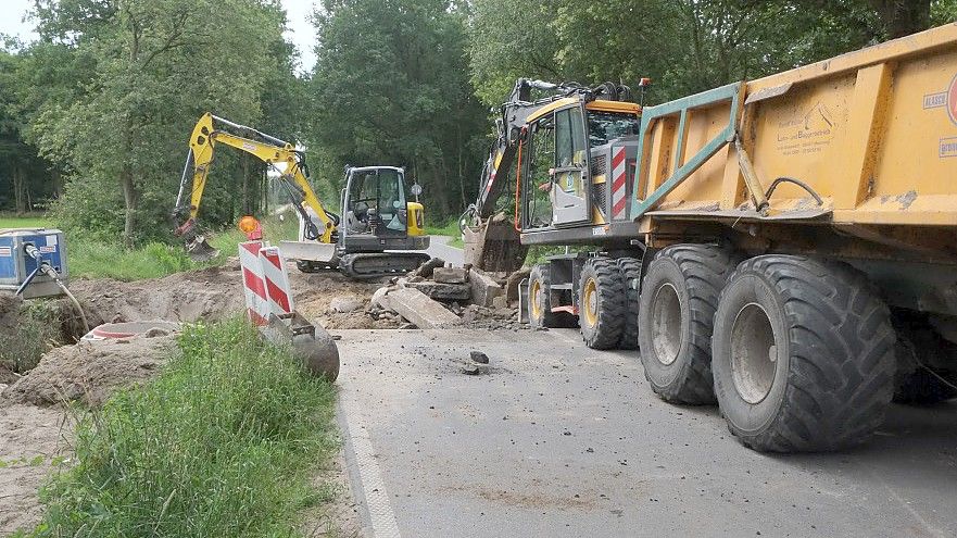 Aktuell werden auf der Baustelle für den Radweg nach Burhafe noch die Durchlässe fertiggestellt. Foto: Ralf Klöker, Pressestelle