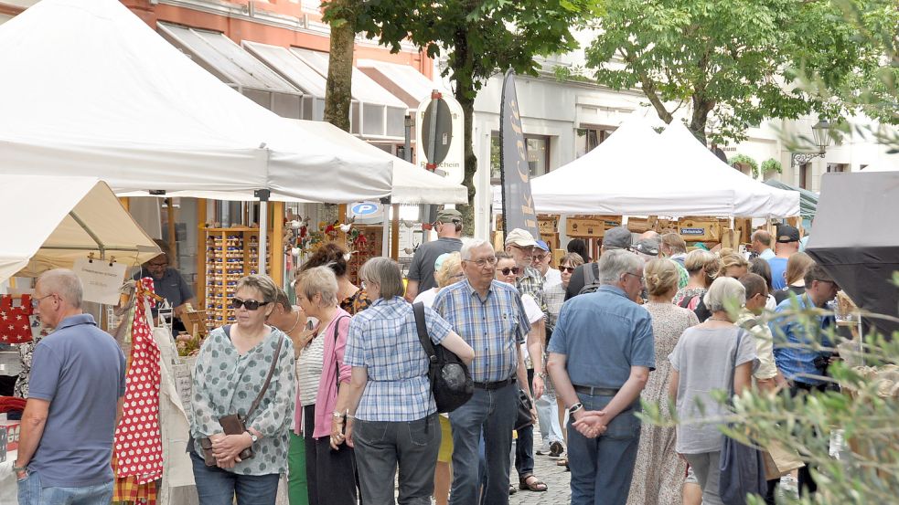 In der Altstadt war es am Sonntag voll. Foto: Wolters