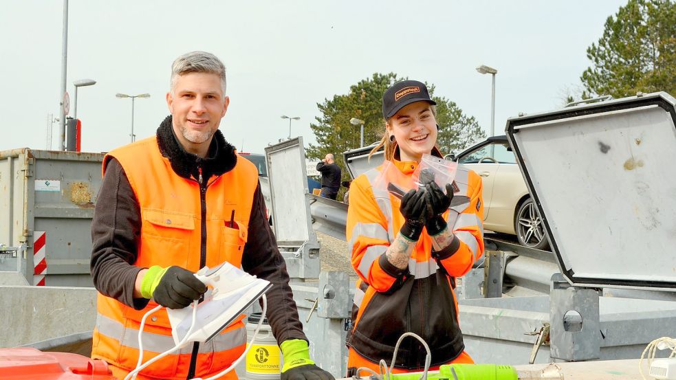 Weiterhin können alle Elektrogeräte auf den Wertstoffhöfen und auf der Abfallumschlaganlage Borkum des Landkreises Leer kostenlos abgegeben werden. Seit Anfang des Monats ist dies bei kleineren Geräten auch in vielen Supermärkten möglich. Foto: Landkreis Leer