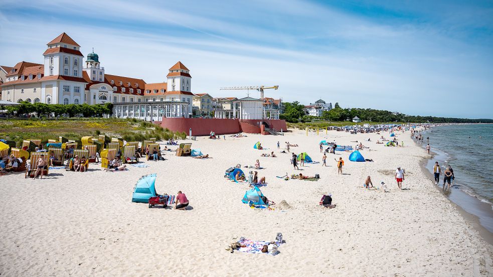 Im Bereich der Ostseeinsel Rügen hat sich ein tödlicher Badeunfall ereignet. Archivfoto: Stefan Sauer/dpa