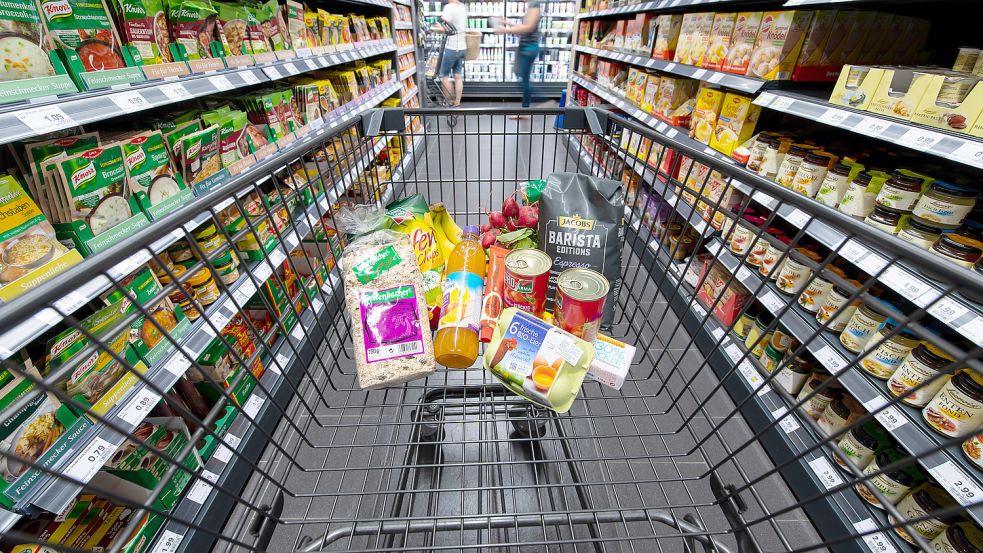Die Preise für Lebensmittel sind gestiegen, sodass der wöchentliche Einkauf deutlich teurer geworden ist. Foto: dpa