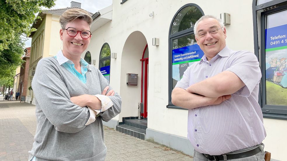 Cornelia Luig und Ulf Wigger von der ADN Schuldner- und Insolvenzberatung kennen sich mit den Möglichkeiten, Geld zu sparen, aus. Foto: Kierstein