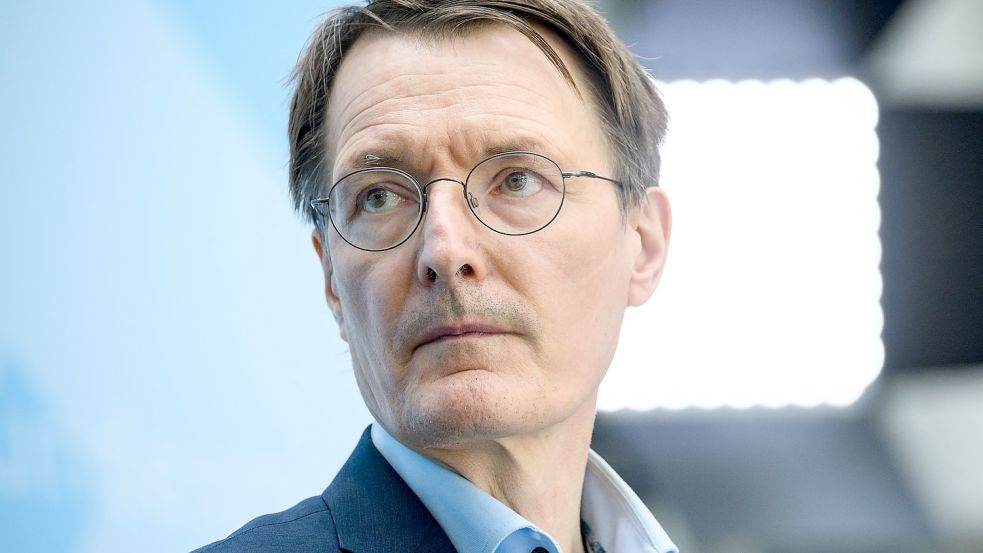 Karl Lauterbach hat nur leichte Symptome. Foto: Bernd von Jutrczenka/dpa