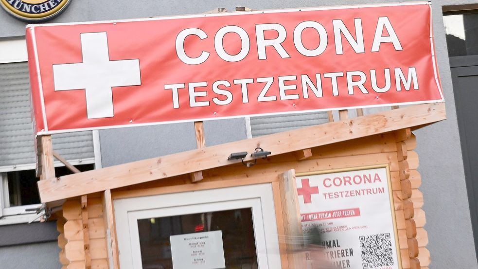 Das RKI zählt seit Beginn der Pandemie 31.307.020 nachgewiesene Corona-Infektionen. Foto: Bernd Weißbrod/dpa