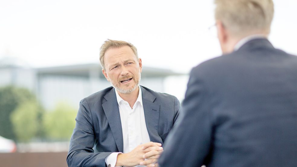Finanzminister Christian Lindner im Sommerinterview beim ZDF. Foto: dpa/Thomas Kierok/ZDF