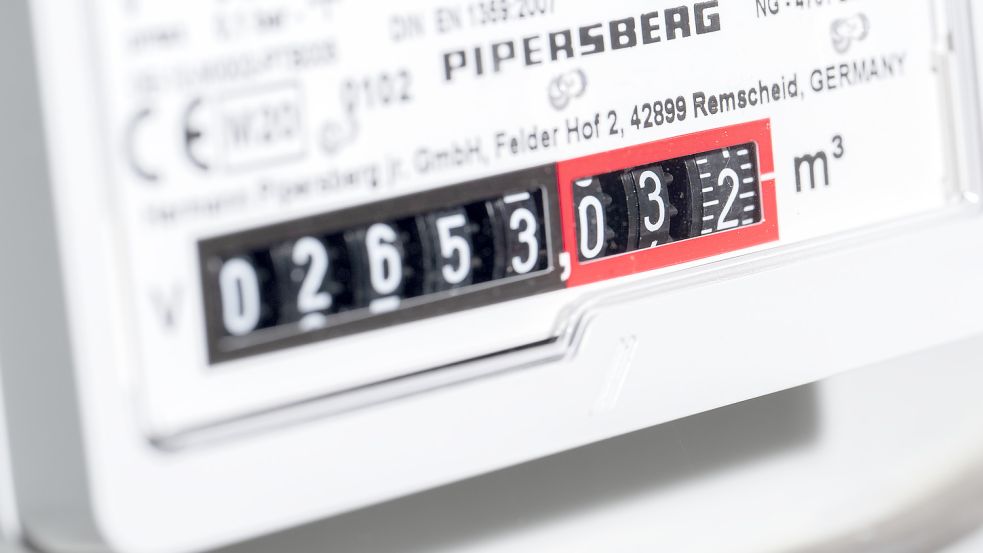 Der Gasverbrauch wird auf einem Gaszähler eines privaten Haushaltes angezeigt. Die Preise für Energie sind massiv gestiegen. Foto: Weißbrod/DPA