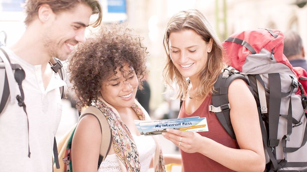 Junge Leute auf Interrail-Tour (Symbolfoto) Foto: dpa/Eurail Group G.I.E.