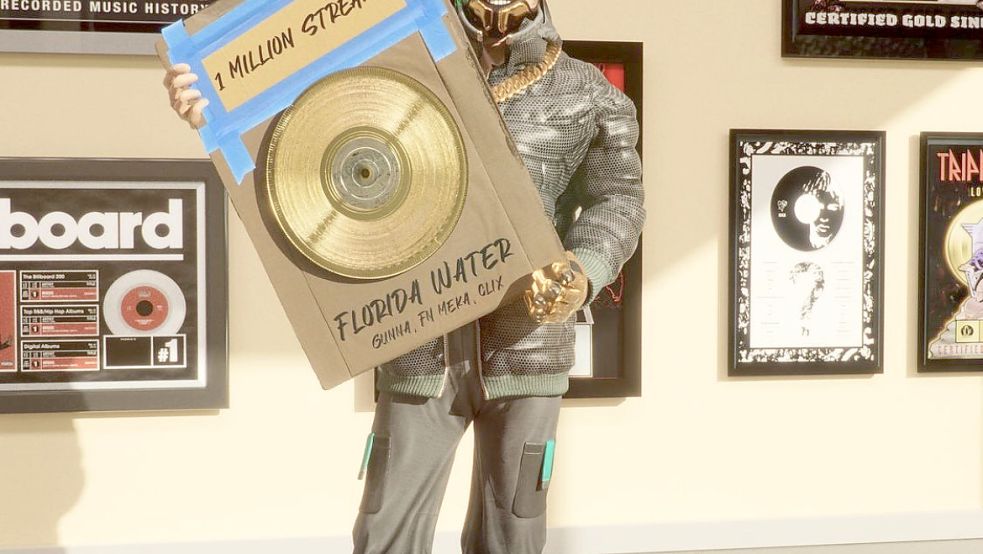 Stolz auf eine Millionen Streams: Der KI-Rapper FN Meka. Foto: Twitter FN Meka