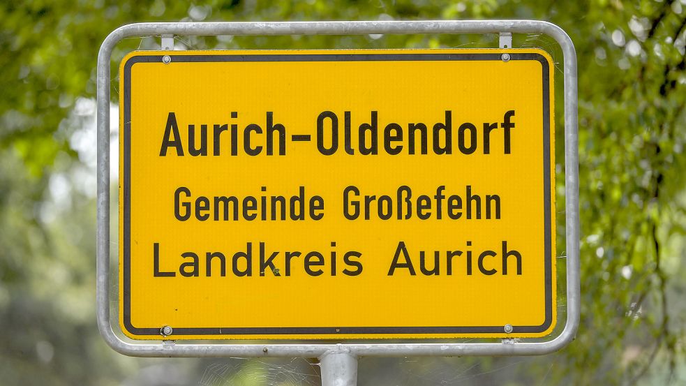 Nein, mit der Stadt Aurich hat Aurich-Oldendorf nichts zu tun. Fotos: Ortgies