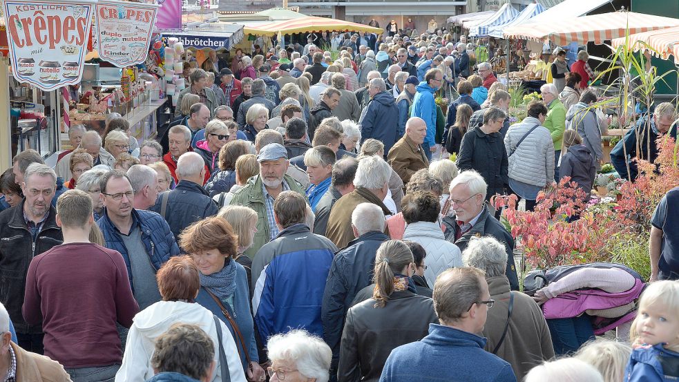 Wenn das Wetter einigermaßen mitspielt, wird es zum Heidemarkt in Aurich erfahrungsgemäß voll. Foto: Archiv/Ortgies