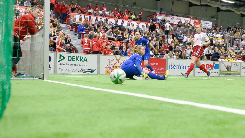 Letztmals fand der Aurich-Cup in der Winterrunde 2019/2020 statt. Nach zweijähriger Zwangspause soll nun wieder der Ball rollen, vom 28. Dezember bis 8. Januar. Archivfoto: Barth