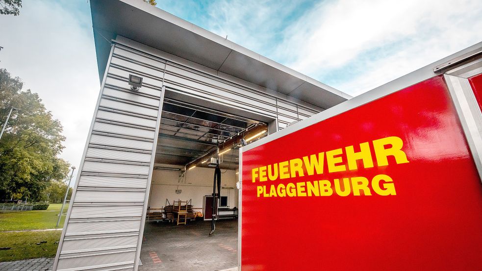 Ein Anhänger ist das einzige Fahrbare, das die Plaggenburger Feuerwehr für den Moment noch nutzen könnte.