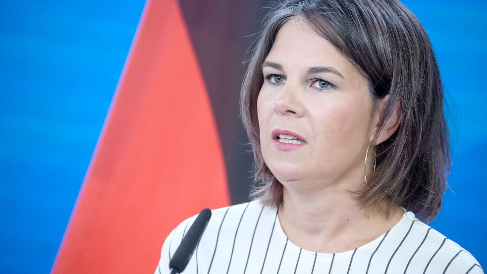 Bundesaußenministerin Annalena Baerbock (Grüne) nimmt Wladimir Putins Drohung mit der Atombombe ernst. Foto: dpa/Bernd von Jutrczenka