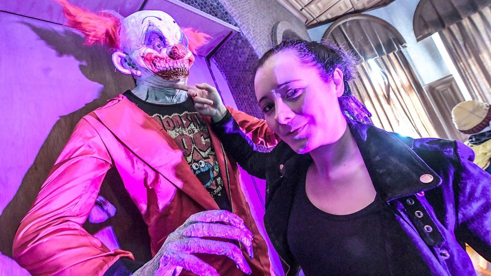 Vanessa Minjets hat keine Angst vor Horrorclowns oder Monster unterm Bett. Sie erschafft albtraumhafte Kreaturen wie diese in ihrer Werkstatt, um andere das Fürchten zu lehren. Foto: Ortgies