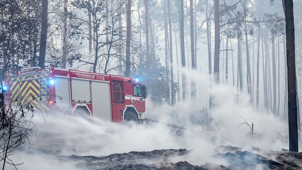 In Brandenburg gab es in diesem Jahr verheerende Waldbrände. Auch in Ostfriesland bereiten sich die Zuständigen auf solche Situationen vor. Foto: Woitas/dpa