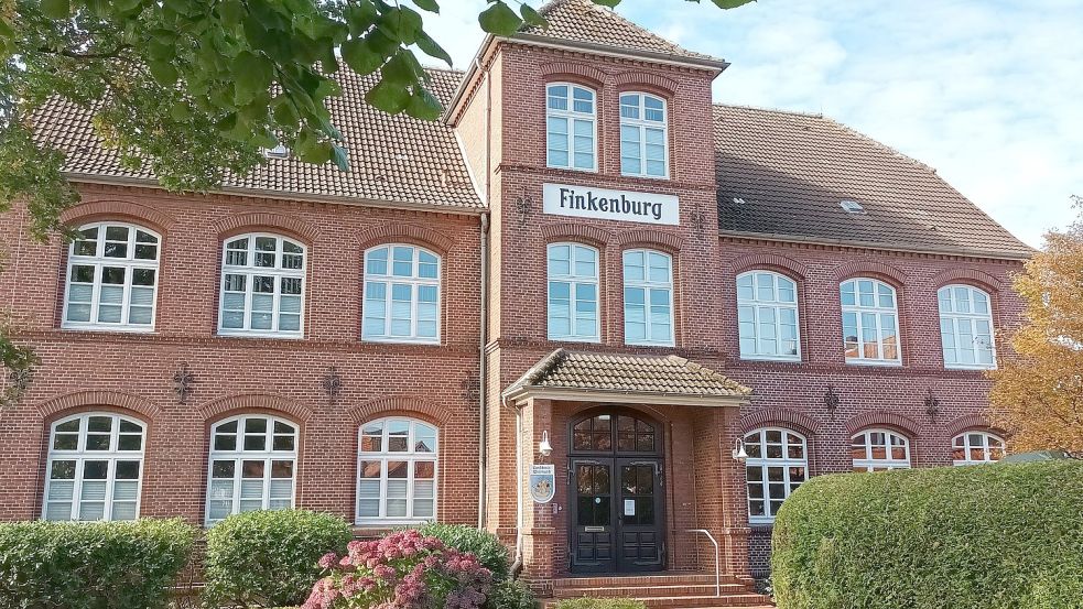 In der ehemaligen Kreisvolkshochschule/Musikschule in Wittmund sollen mehr als 80 Flüchtlinge aus der Ukraine untergebracht werden. Foto: Hochmann