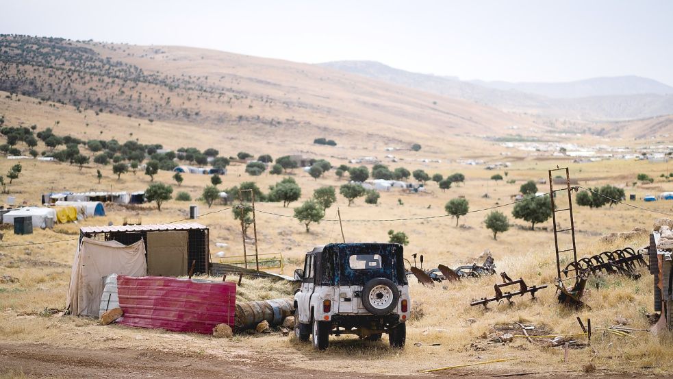 In den Camps versuchen Familien mit TikTok Geld zu verdienen. Foto: Unsplash/Levi Meir Clancy