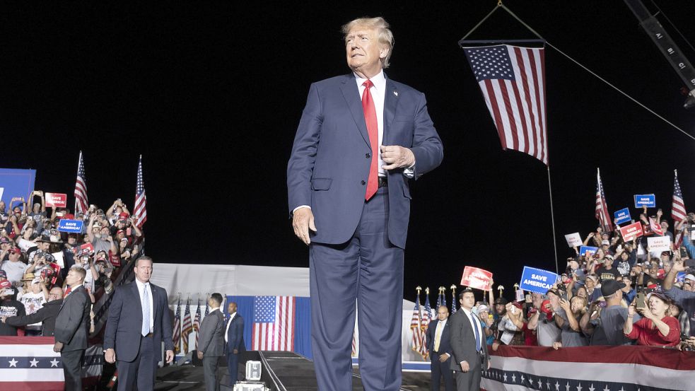 Immer noch ein Publikumsmagnet: der ehemalige US-Präsident Donald Trump vor wenigen Tagen bei einer Kundgebung in Nevada. Foto: picture alliance/dpa/Pool AP