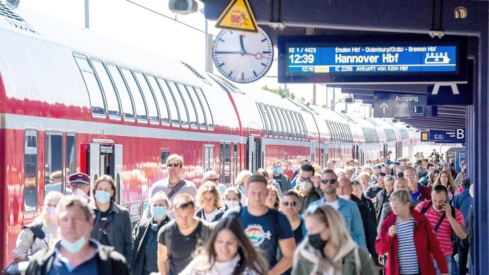 Im kommenden Sommer wird es wieder mehr Züge zwischen Köln und Norddeich-Mole geben. Symbolfoto: Archiv