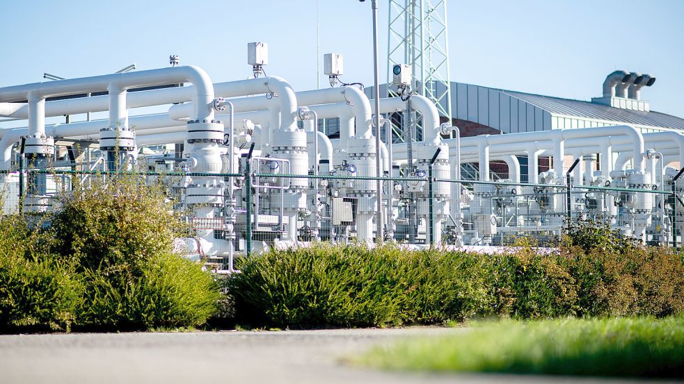 Aktuell sind die Gasspeicher in Deutschland gut gefüllt. Doch bereits im Februar könnte das ganz anders aussehen, wie ein Szenario der Bundesnetzagentur zeigt. Foto: Hauke-Christian Dittrich/dpa