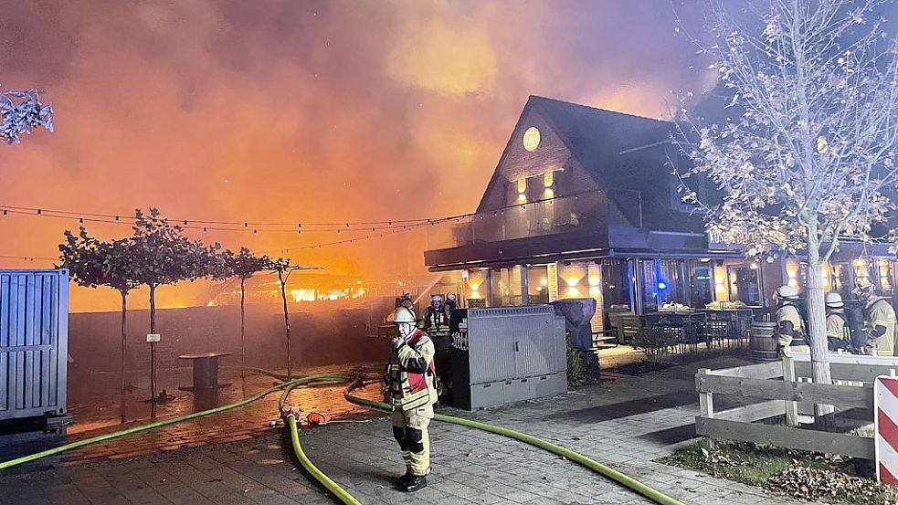 Die Feuerwehr in Wilhelmshaven musste am frühen Freitagmorgen zu einem Großbrand ausrücken. Foto: Feuerwehr Wilhelmshaven