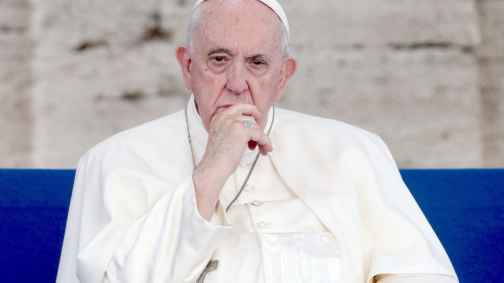 Papst betet im Kolosseum für Frieden. Foto: dpa/ZUMA Press Wire