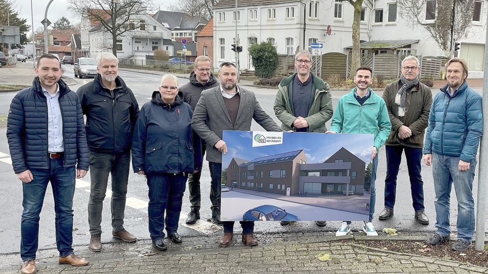 Vertreter aus Politik und Verwaltung waren Ende vergangenen Jahres begeistert von den Plänen der Investoren aus Weener. Foto: Archiv