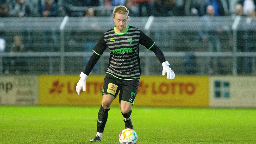 TImo Kuhlmann kam zu seinem ersten Pflichtspieleinsatz für Kickers. Beim ersten Gegentreffer patzte er. Foto: Doden