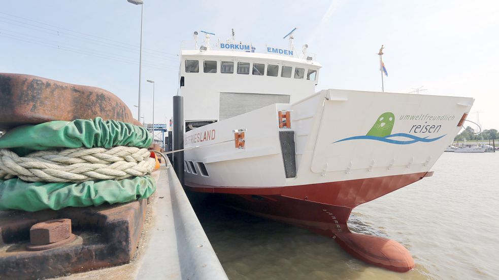 Wer mit der Fähre nach Borkum will, muss ab dem Jahreswechsel tiefer in die Tasche greifen. Archivfoto: dpa