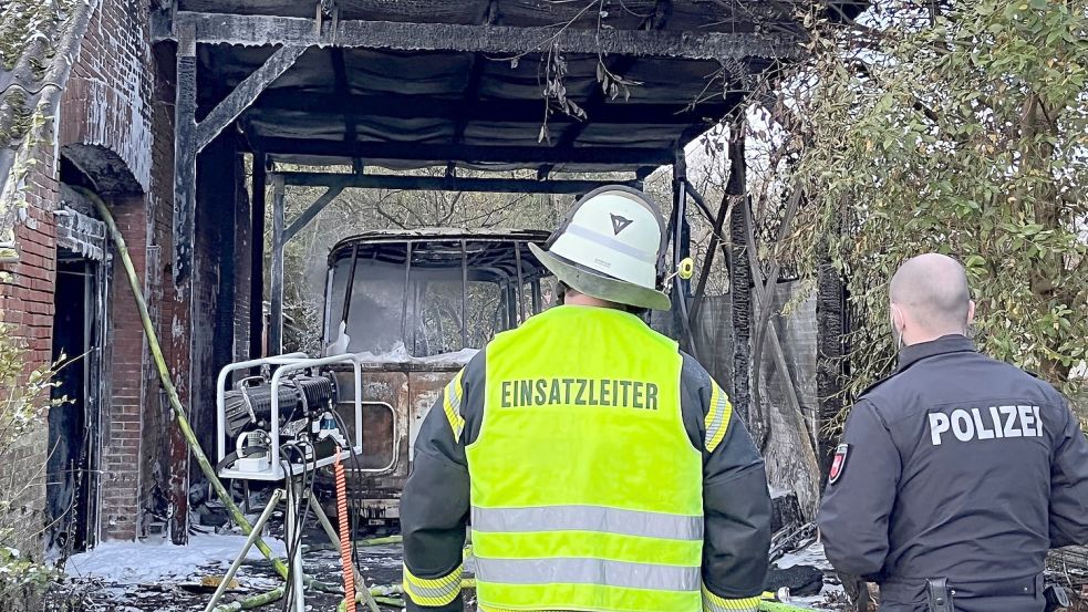 Zwei Brände in einer Nacht – das sei schon auffällig, so die Einsatzkräfte. Foto: Leonhard