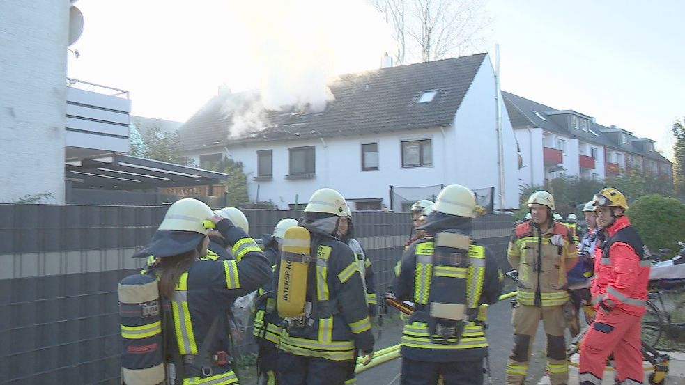 Großeinsatz an der Brieger Straße. Foto: NSN