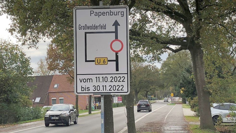 Von Großwolde aus in Richtung Papenburg ist die Bundesstraße 70 voll gesperrt. Foto: Ammermann