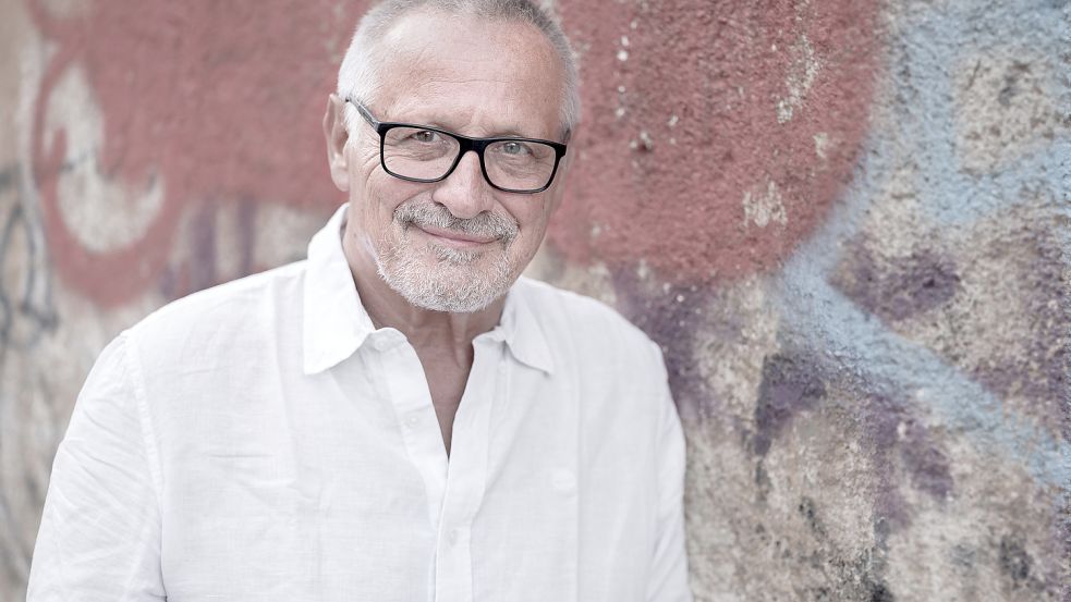 Seinen 75. Geburtstag hat Konstantin Wecker in diesem Jahr gefeiert. Doch auch in diesem Alter hat der Liedermacher und Poet nichts von seiner Kraft und Intensität verloren. Foto: Thomas Karsten