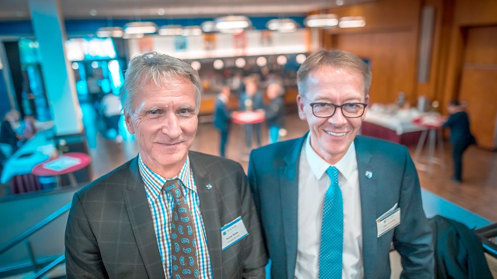 Der Geschäftsführer Rainer Balke (links) und der Präsident des Dehoga-Landesverbands Detlef Schröder sprachen über die Situation ihrer Branche. Foto: Cordsen