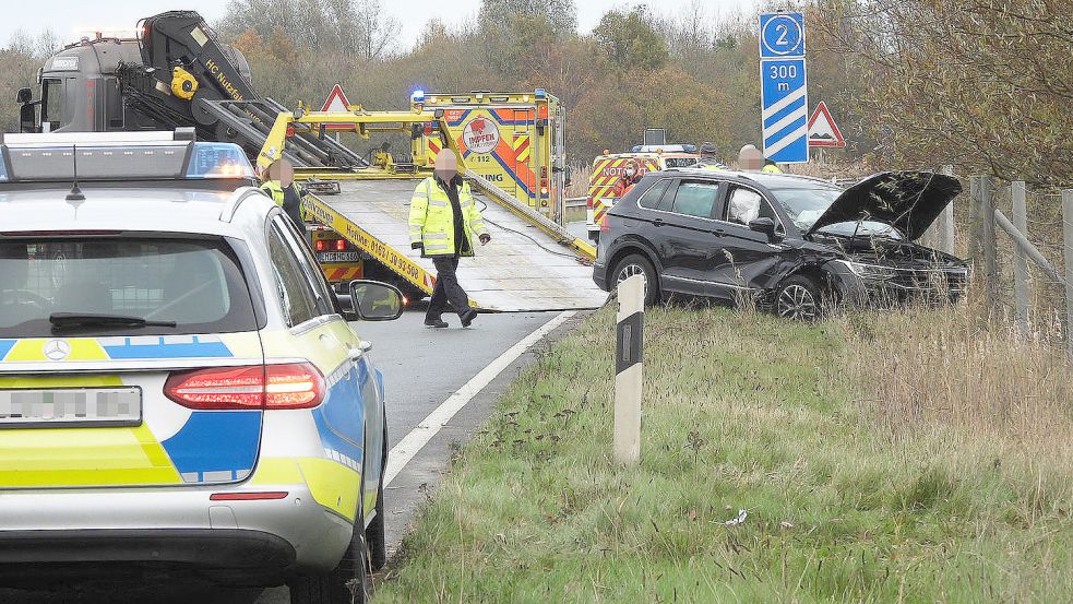 Während der Bergungsarbeiten war die Autobahn gesperrt. Foto: Doden