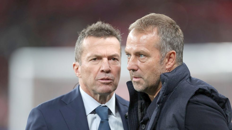 Rekordnationalspieler Lothar Matthäus (l) kritisiert auch Bundestrainer Hansi Flick. Foto: Christian Charisius/dpa